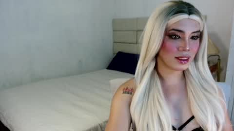 Snapshot of fucking_neil chatting on November 2025 11:55:02 AM MISS NEILLY online show from November 2025 11:55:02 AM