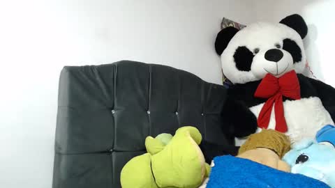 Mia and Gary  online show from December 2024 07:55:01 AM