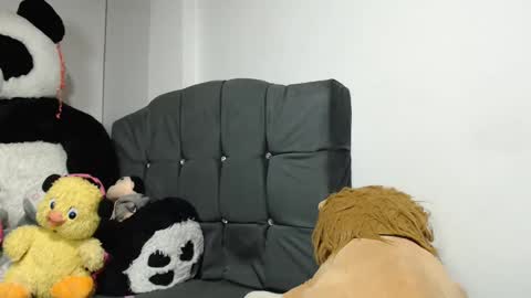 Mia and Gary  online show from March 2025 07:35:02 AM