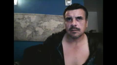 fuego1ento22 online show from September 2025 10:42:01 AM