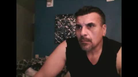 fuego1ento22 online show from May 2026 12:32:02 PM