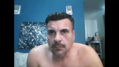 fuego1ento22 online show from May 2026 11:44:02 PM