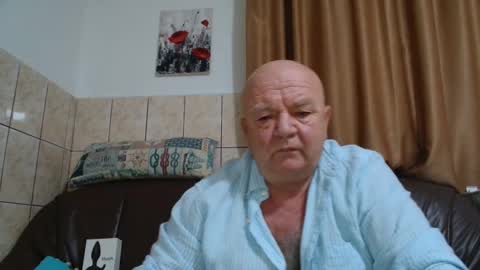 Snapshot of fullballs6 chatting on December 2024 02:53:01 AM fullballs6 online show from December 2024 02:53:01 AM