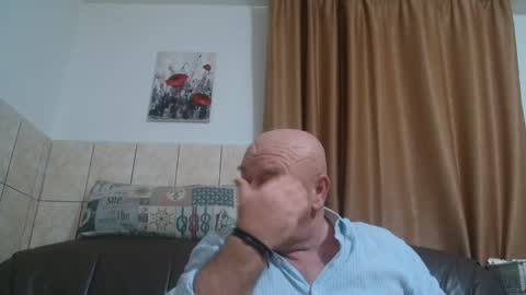 Snapshot of fullballs6 chatting on December 2024 02:28:01 AM fullballs6 online show from December 2024 02:28:01 AM