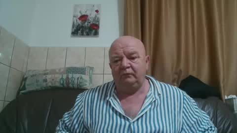 Snapshot of fullballs6 chatting on December 2024 02:09:02 AM fullballs6 online show from December 2024 02:09:02 AM