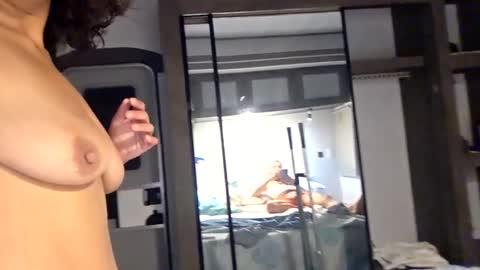 Astrid online show from December 2025 09:25:01 AM