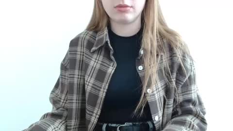Emma online show from May 2026 07:04:02 AM