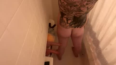 Curious guy showing off online show from February 2026 01:25:02 AM