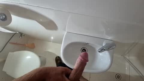 Snapshot of funfishing27 chatting on February 2026 12:51:02 AM funfishing27 online show from February 2026 12:51:02 AM