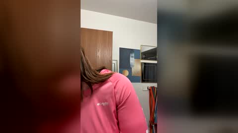 Linnys Palace online show from February 2026 06:38:01 PM