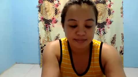 Snapshot of funluvnpinay4u chatting on June 2026 03:24:01 PM MAE online show from June 2026 03:24:01 PM