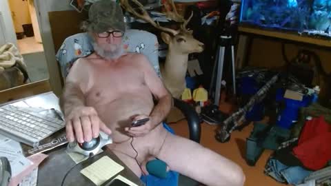 Snapshot of funmike2000 chatting on November 2025 03:30:01 AM mike online show from November 2025 03:30:01 AM