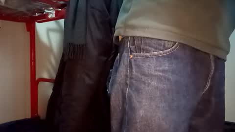 Italian men online show from February 2025 09:19:01 AM