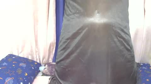 LIL LEE online show from July 2026 02:07:02 AM