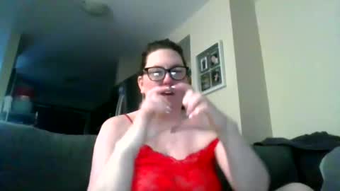 Snapshot of fuzzypeaches87 chatting on February 2026 10:35:02 PM fuzzypeaches87 online show from February 2026 10:35:02 PM