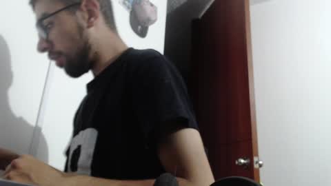 andrew online show from February 2025 02:38:02 AM