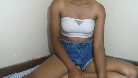 Snapshot of fyah1027 chatting on October 2025 07:57:02 PM fyah1027 online show from October 2025 07:57:02 PM