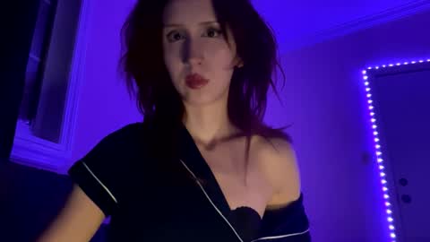 Goddess Luna online show from January 2025 06:46:02 AM