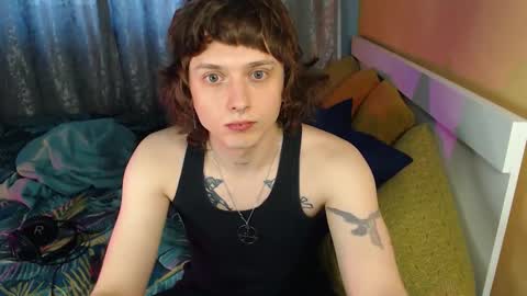 Snapshot of g1vememoney chatting on October 2025 04:45:01 AM Ian online show from October 2025 04:45:01 AM