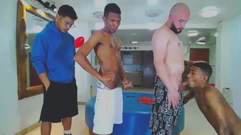 Snapshot of g4mens chatting on December 2024 01:25:01 AM G4MENS online show from December 2024 01:25:01 AM