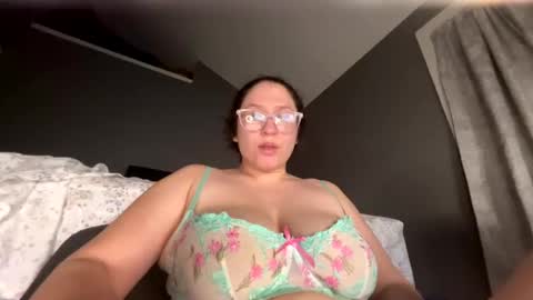 gaaby  online show from November 2025 01:54:02 PM