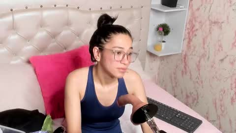 gabbieskinny online show from January 2026 03:06:01 PM