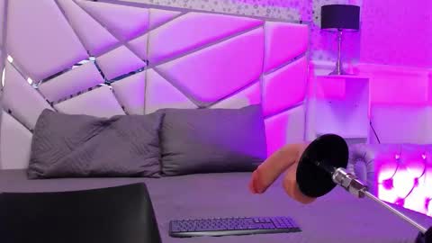 gabbieskinny online show from February 2026 11:31:02 AM