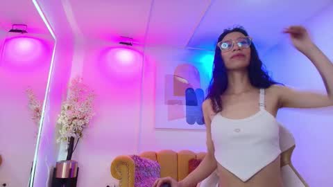 Snapshot of gabby_martinezz chatting on November 2025 12:37:01 PM GABBY. online show from November 2025 12:37:01 PM