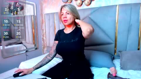 Gaby Santos online show from May 2026 12:10:01 PM