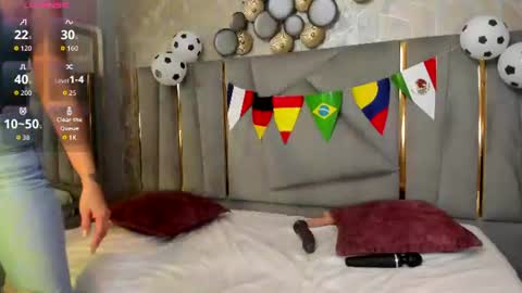 Gaby Santos online show from July 2026 11:58:02 AM