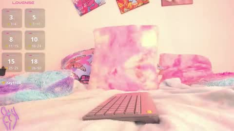 please follow my friendasya zas online show from December 2025 12:21:02 PM