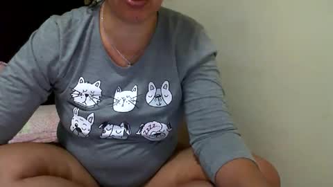 gaby  layla online show from May 2026 11:35:01 PM