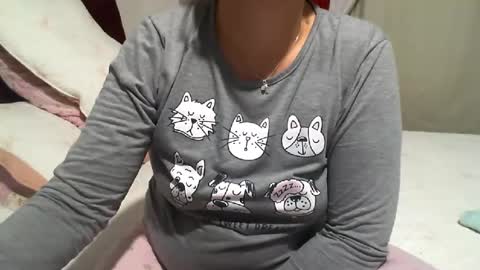 gaby  layla online show from July 2026 10:56:02 PM