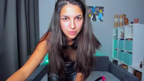 Snapshot of gabri_baby chatting on September 2025 09:16:02 PM The next stream in car 1 december 10pm time in France online show from September 2025 09:16:02 PM