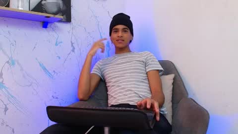 Snapshot of gabriel_maddox chatting on April 2026 01:51:02 PM GABRIEL online show from April 2026 01:51:02 PM