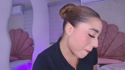 gabriela online show from July 2026 07:19:02 PM