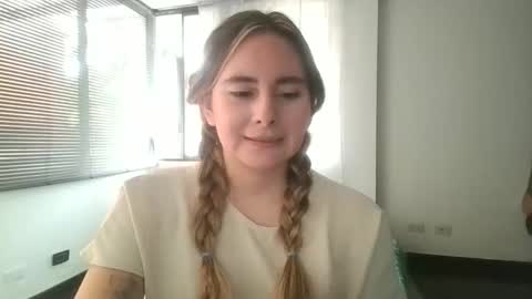 Gabriela Miller online show from May 2026 04:37:02 PM