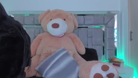 Snapshot of gabriela_montess chatting on December 2024 05:50:02 AM Gabriela Montes online show from December 2024 05:50:02 AM