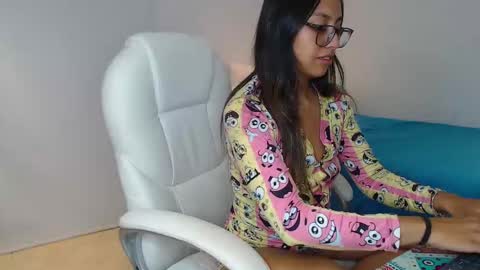 Snapshot of gabriela_morales01 chatting on February 2025 04:11:02 AM . online show from February 2025 04:11:02 AM