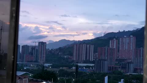 Gabriela salgado online show from November 2025 10:49:02 AM