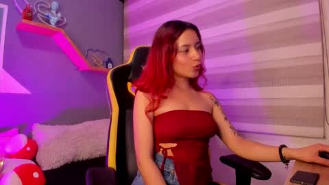 Snapshot of gabrielaa_castro chatting on November 2025 11:05:01 PM gabi online show from November 2025 11:05:01 PM