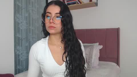 GabrielaRossa online show from February 2025 01:30:01 PM
