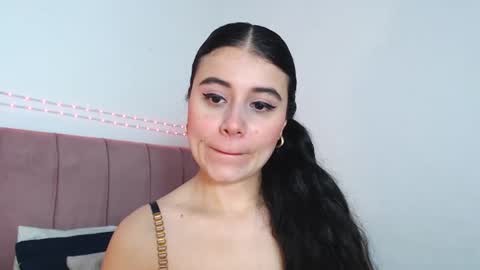 GabrielaRossa online show from May 2026 06:03:01 PM