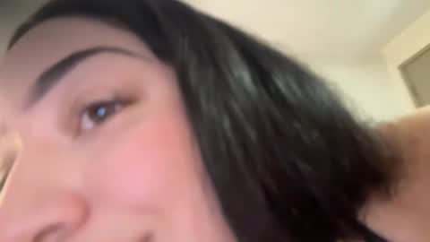 Dani online show from April 2026 08:11:02 PM
