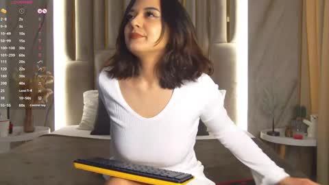 Gabriella online show from May 2026 07:02:02 AM
