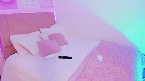   online show from January 2026 06:18:01 AM