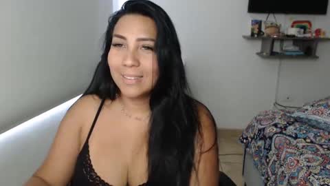 Snapshot of gaby_bluexx chatting on January 2025 04:57:01 PM Gaby Blue online show from January 2025 04:57:01 PM