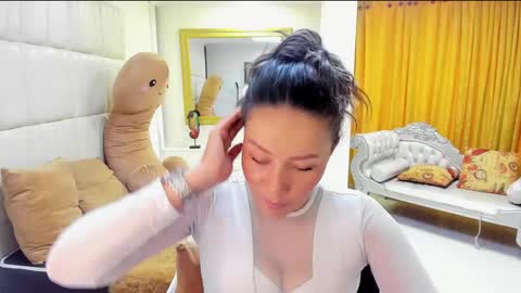 gabriela online show from December 2024 06:39:01 PM