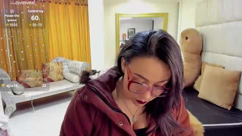 gabriela online show from February 2025 06:53:01 PM