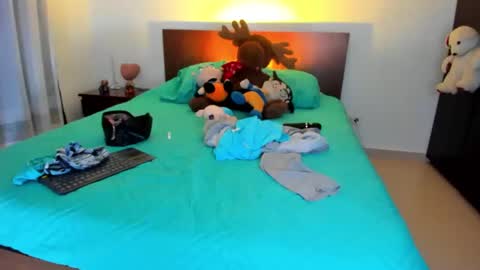 Snapshot of gabybuttler1 chatting on February 2025 11:37:01 PM Gabybuttler online show from February 2025 11:37:01 PM